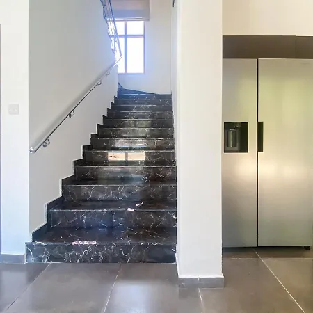 Phaedrus Living: Luxury Kathikas Villa *