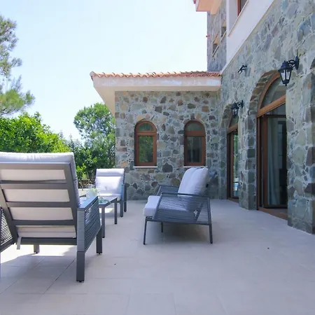 Phaedrus Living: Luxury Kathikas * Pafos