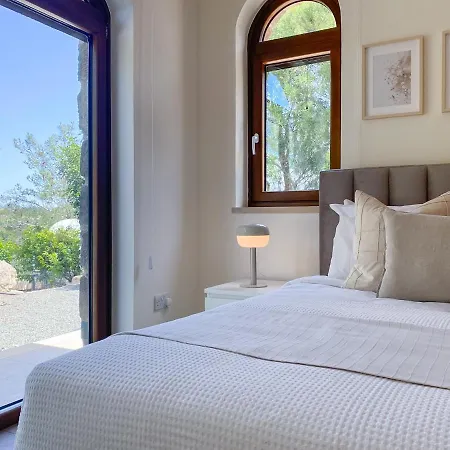 Phaedrus Living: Luxury Kathikas 빌라