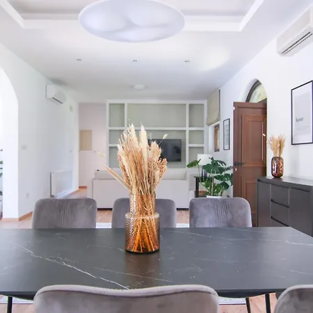 Phaedrus Living: Luxury Kathikas *